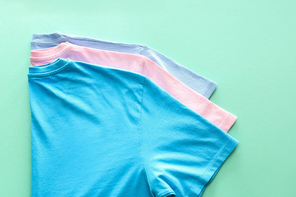 T-shirt classique vs oversize : toutes les différences